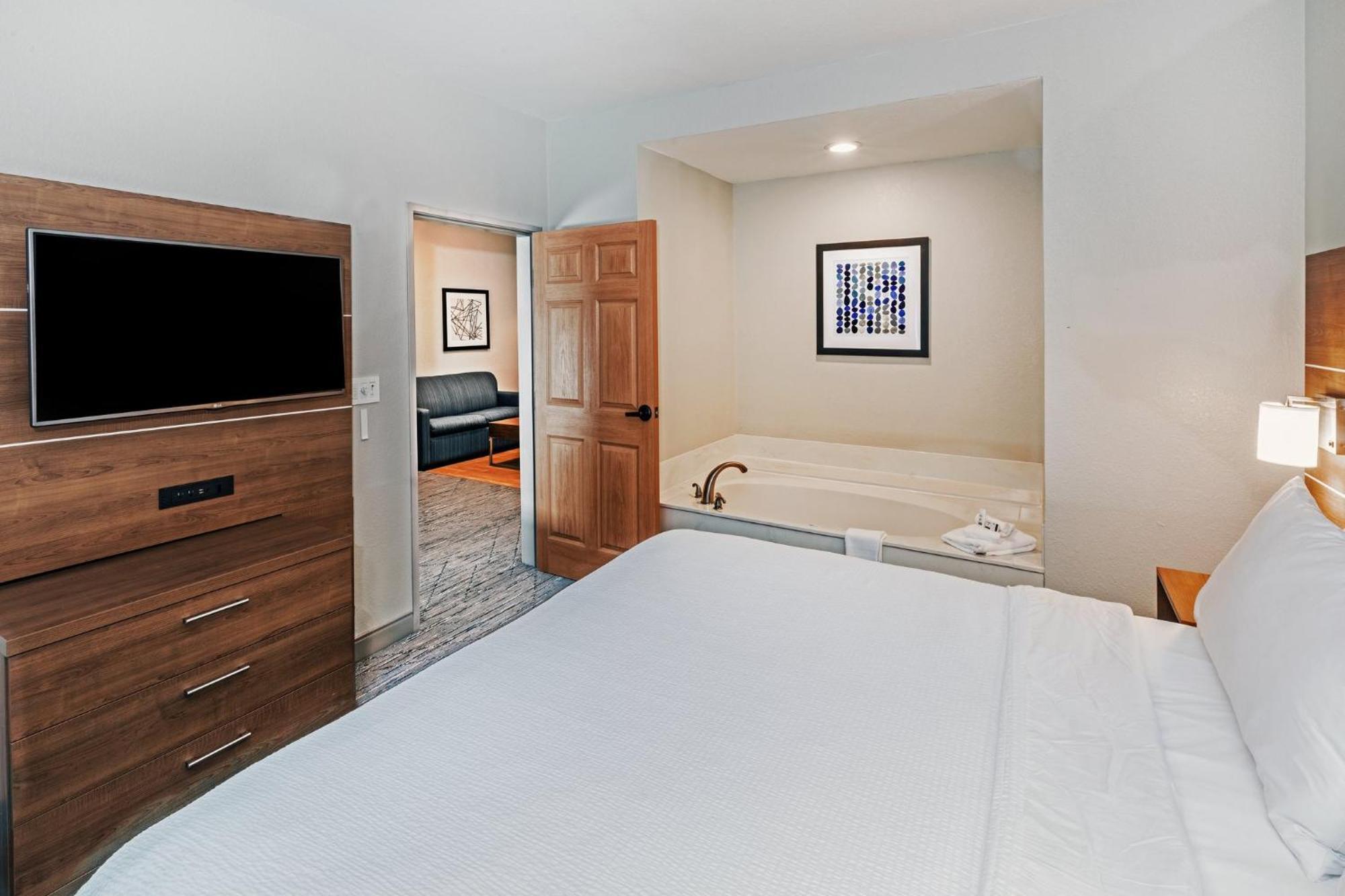 Holiday Inn Express & Suites Tulsa S Broken Arrow Hwy 51 By Ihg Extérieur photo