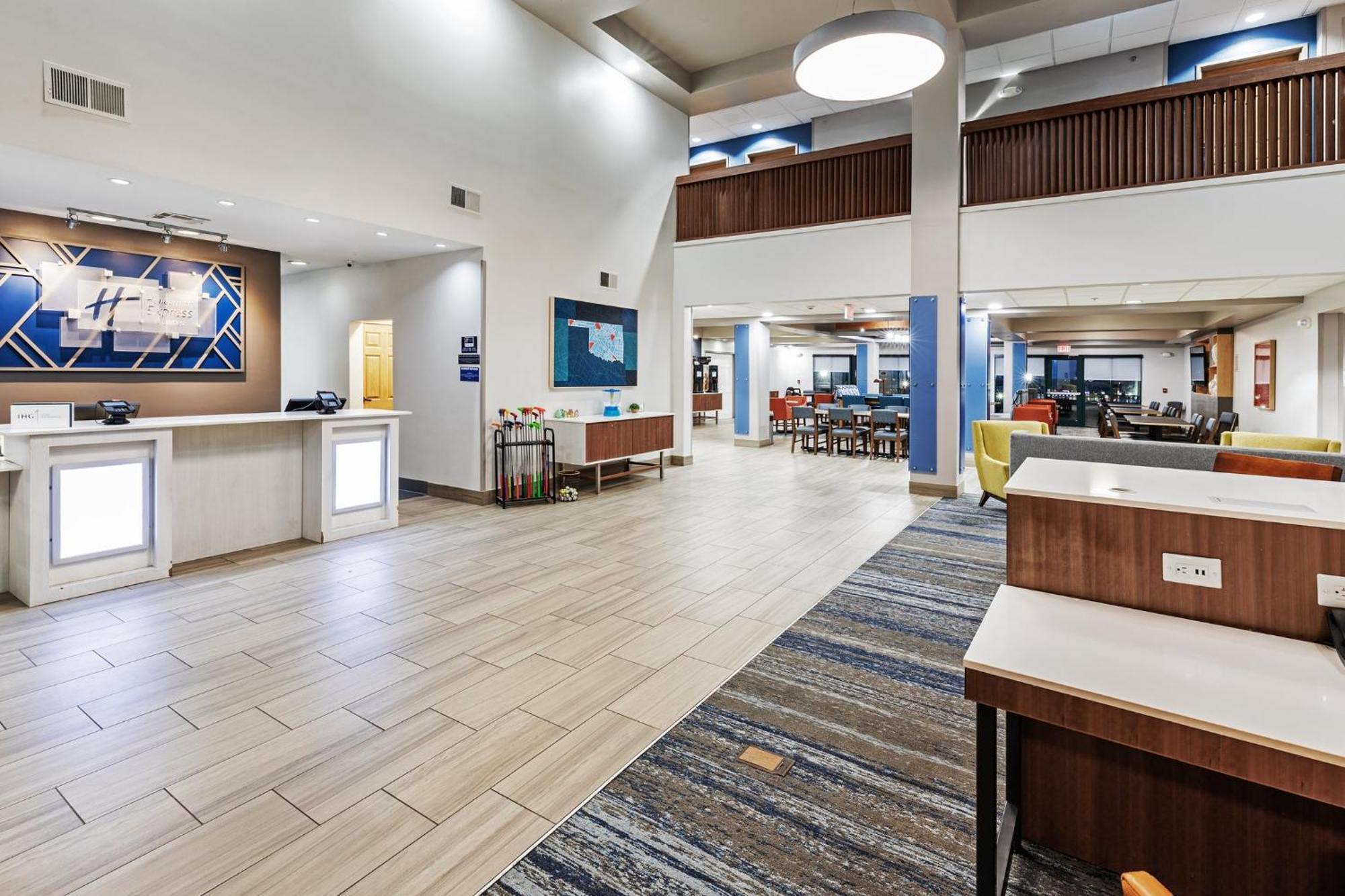 Holiday Inn Express & Suites Tulsa S Broken Arrow Hwy 51 By Ihg Extérieur photo
